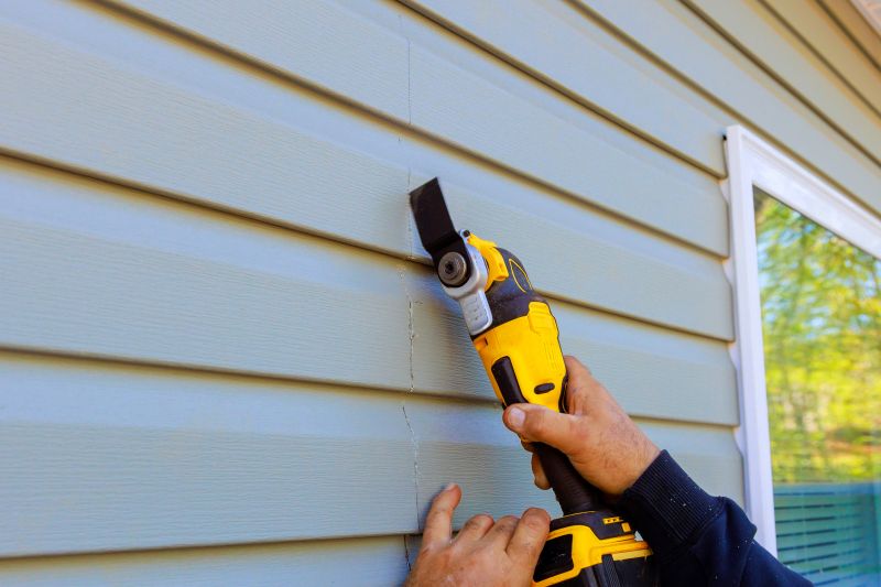 Vinyl Siding Repair Process - Image 1